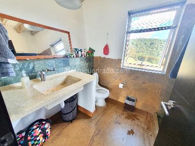 Casa de 5 alcobas en venta en El Poblado Las Palmas, Medellín, 900 m² · foto 13 de 20