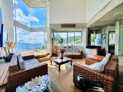 Casa de 5 alcobas en venta en El Poblado Las Palmas, Medellín, 900 m² · foto 8 de 20