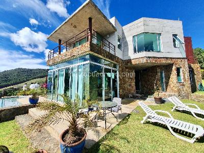 Casa de 5 alcobas en venta en El Poblado Las Palmas, Medellín, 900 m² · foto 4 de 20