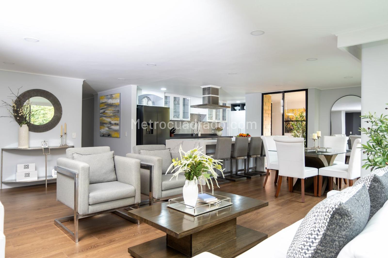 Apartamento de 3 habitaciones en venta en El Poblado los Balsos, Medellín — imagen 1 de 20