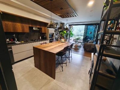 Apartamento de 2 alcobas en venta en El Poblado Las Palmas, Medellín, 95 m² · foto 4 de 20