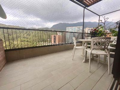Apartamento de 2 alcobas en venta en El Poblado Las Palmas, Medellín, 95 m² · foto 6 de 20