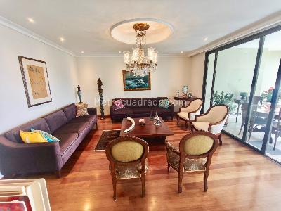 Apartamento de 3 alcobas en venta en El Poblado Los Gonzales, Medellín, 386 m² · foto 2 de 20