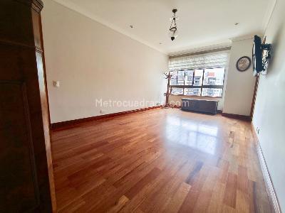 Apartamento de 3 alcobas en venta en El Poblado Los Gonzales, Medellín, 386 m² · foto 18 de 20