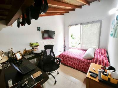Casa de 3 alcobas en venta en Poblado San Lucas, Medellín, 200 m² · foto 17 de 20