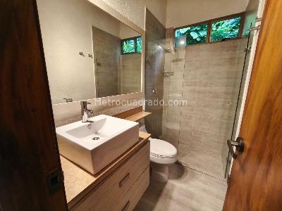 Casa de 4 alcobas en venta en Loma De Las Brujas, Envigado, 270 m² · foto 10 de 20