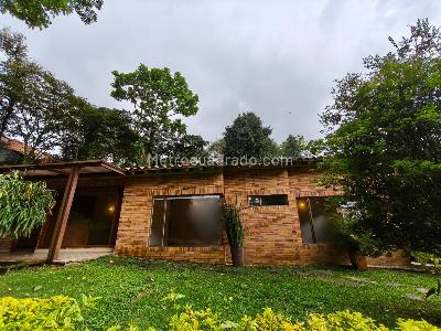 Casa de 4 alcobas en venta en Loma De Las Brujas, Envigado, 270 m² · foto 18 de 20