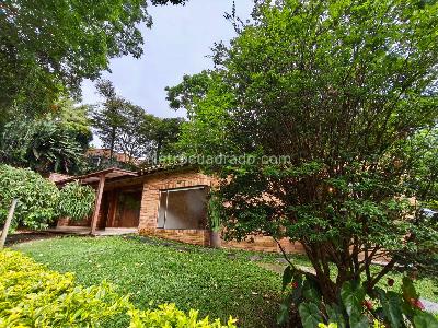 Casa de 4 alcobas en venta en Loma De Las Brujas, Envigado, 270 m² · foto 19 de 20