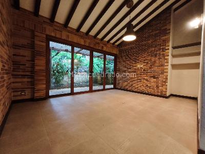 Casa de 4 alcobas en venta en Loma De Las Brujas, Envigado, 270 m² · foto 3 de 20