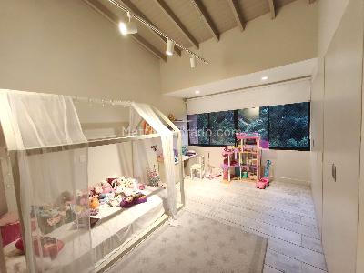 Apartamento de 4 alcobas en venta en El Diamante No. 2, Medellín, 296 m² · foto 7 de 20