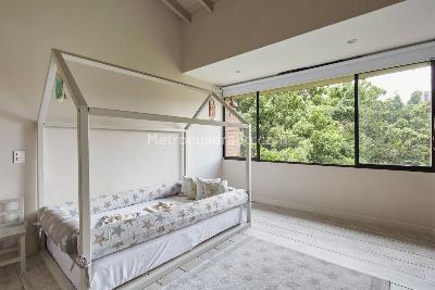 Apartamento de 4 alcobas en venta en El Diamante No. 2, Medellín, 296 m² · foto 16 de 20