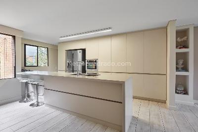 Apartamento de 4 alcobas en venta en El Diamante No. 2, Medellín, 296 m² · foto 5 de 20
