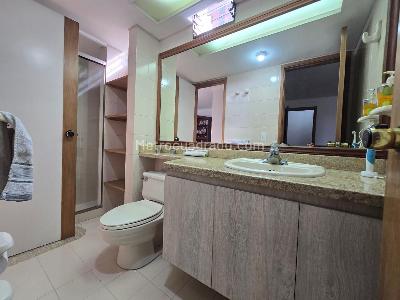 Apartamento de 4 alcobas en venta en El Poblado, Medellín, 234 m² · foto 14 de 16