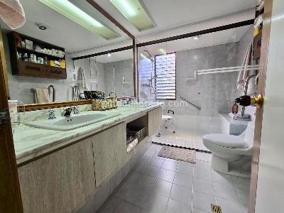 Apartamento de 4 alcobas en venta en El Poblado, Medellín, 234 m² · foto 15 de 16