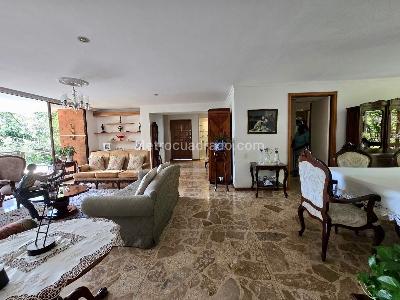 Apartamento de 4 alcobas en venta en El Poblado, Medellín, 234 m² · foto 4 de 16