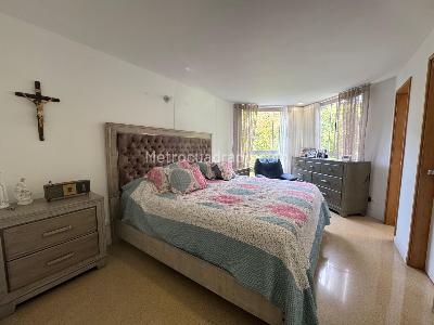 Apartamento de 3 alcobas en venta en El Poblado, Medellín, 153 m² · foto 13 de 20