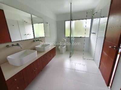 Casa de 4 alcobas en venta en Llanogrande, Rionegro, 363 m² · foto 13 de 20