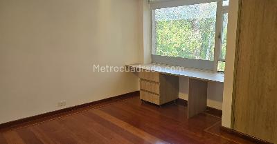 Apartamento de 3 alcobas en venta en Poblado Loma De Alejandria, Medellín, 230 m² · foto 19 de 20