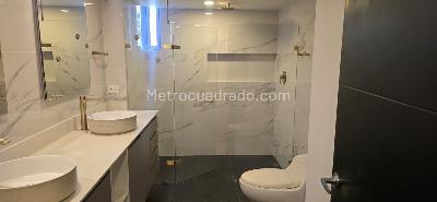 Apartamento de 3 alcobas en venta en Poblado Loma De Alejandria, Medellín, 230 m² · foto 9 de 20