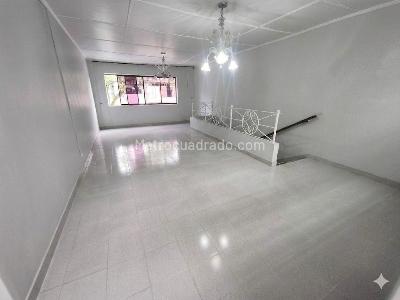 Casa en venta en Envigado, Envigado · foto 2 de 20