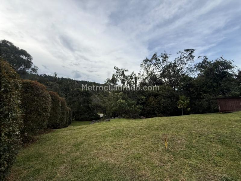 Lote en Venta, Alto De Palmas, Medellín - Más