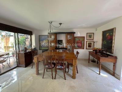 Casa de 3 alcobas en venta en La Sebastiana, Envigado, 292 m² · foto 5 de 20