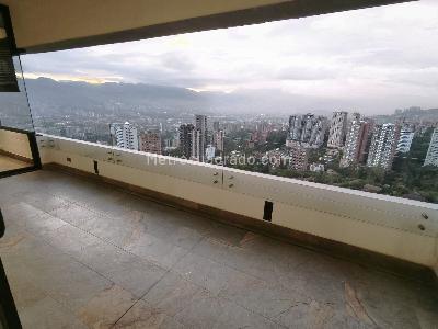 Apartamento de 2 alcobas en venta en Poblado San Lucas, Medellín, 129 m² · foto 4 de 20