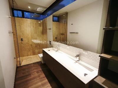 Apartamento de 2 alcobas en venta en Poblado San Lucas, Medellín, 129 m² · foto 13 de 20