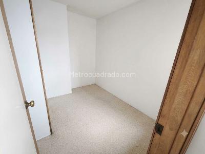 Apartamento de 4 alcobas en venta en El Poblado Las Lomas, Medellín, 179 m² · foto 9 de 20