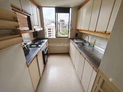 Apartamento de 4 alcobas en venta en El Poblado Las Lomas, Medellín, 179 m² · foto 7 de 20