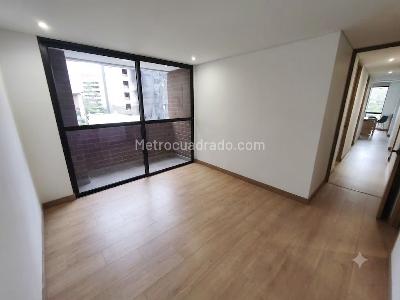 Apartamento de 2 alcobas en venta en El Poblado La Linde, Medellín, 110 m² · foto 5 de 19