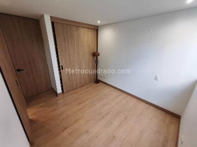 Apartamento de 2 alcobas en venta en El Poblado La Linde, Medellín, 110 m² · foto 11 de 19