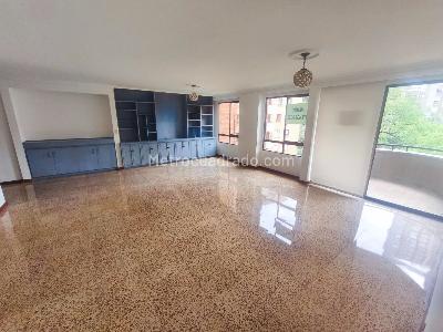 Apartamento de 5 alcobas en venta en El Poblado, Medellín, 187 m² · foto 2 de 20