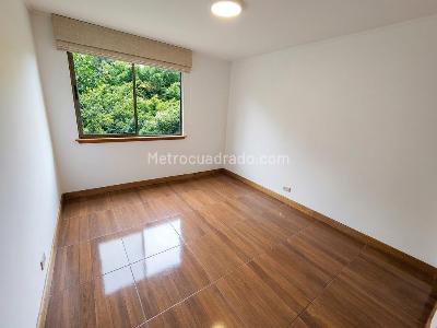 Apartamento de 5 alcobas en venta en El Poblado, Medellín, 187 m² · foto 19 de 20