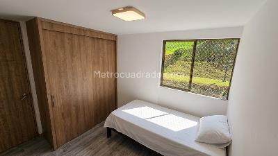Apartamento de 3 alcobas en venta en Las Lomita, Sabaneta, 73 m² · foto 14 de 14