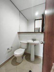 Apartamento de 1 alcoba en venta en El Poblado Las Vegas, Medellín, 62 m² · foto 12 de 20