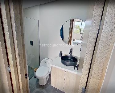 Apartamento de 3 alcobas en venta en El Poblado Las Palmas, Medellín, 77 m² · foto 14 de 20