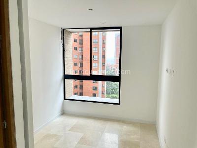 Apartamento de 3 alcobas en venta en El Poblado Santa Maria De Los Angeles, Medellín, 205 m² · foto 18 de 19