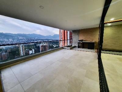Apartamento de 3 alcobas en venta en El Poblado Santa Maria De Los Angeles, Medellín, 205 m² · foto 7 de 19