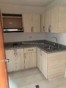 Apartamento de 1 alcoba en venta en Poblado San Lucas, Medellín, 37 m² · foto 8 de 17