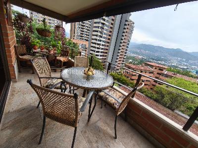 Apartamento de 3 alcobas en venta en El Poblado Castropol, Medellín, 224 m² · foto 2 de 20