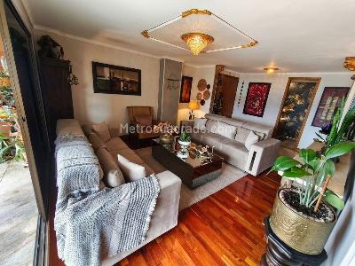 Apartamento de 3 alcobas en venta en El Poblado Castropol, Medellín, 224 m² · foto 3 de 20