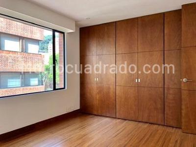 Apartamento de 3 alcobas en venta en La Cabrera, Bogotá, 255 m² · foto 13 de 20