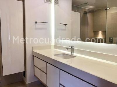 Apartamento de 3 alcobas en venta en La Cabrera, Bogotá, 255 m² · foto 15 de 20