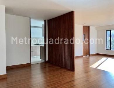 Apartamento de 3 alcobas en venta en La Cabrera, Bogotá, 255 m² · foto 3 de 20