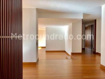 Apartamento de 3 alcobas en venta en La Cabrera, Bogotá, 255 m² · foto 10 de 20