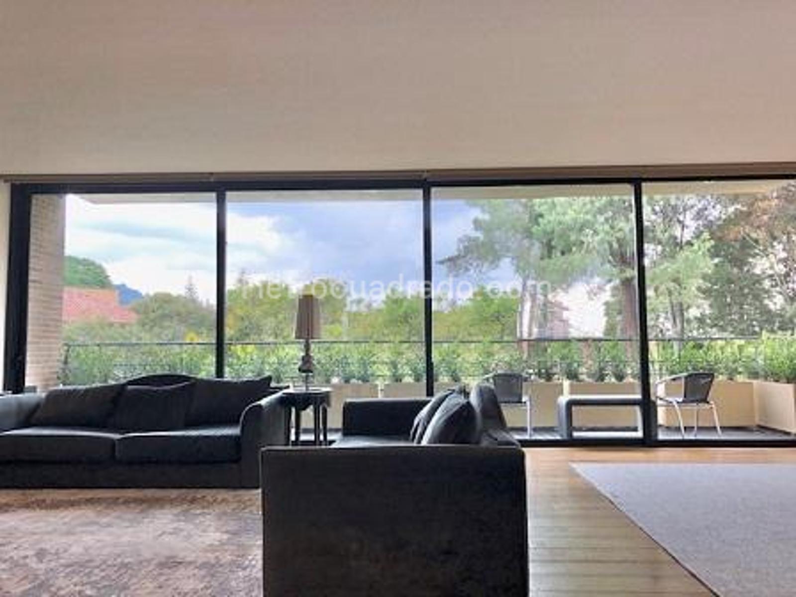 Casa de 4 habitaciones en venta en Santa Barbara Alta, Bogotá — imagen 1 de 20