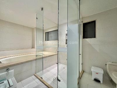 Apartamento de 4 alcobas en venta en La Cabrera, Bogotá, 422 m² · foto 17 de 19