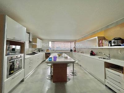 Apartamento de 4 alcobas en venta en La Cabrera, Bogotá, 422 m² · foto 7 de 19