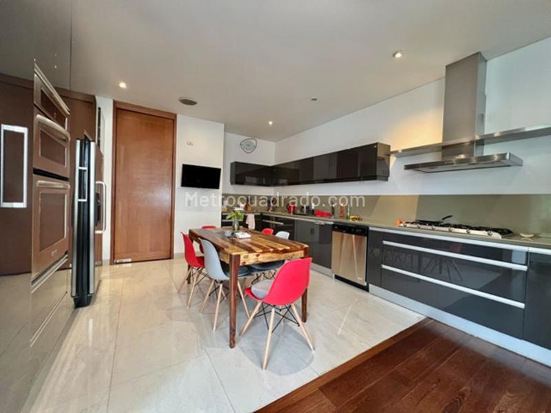 Apartamento en Arriendo, CHICO LA CABRERA, Bogotá D.C. - Więcej